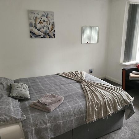 Birmingham Blissful Apartment With 2 Bedrooms Exterior foto